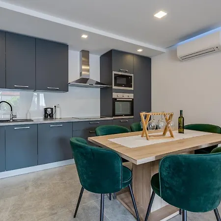 דירה Apartman Angel *